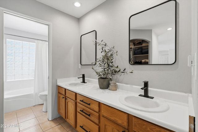44814 N 10TH Street, New River, AZ 85087