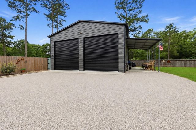 13096 Mill Creek Drive S, Plantersville, TX 77363