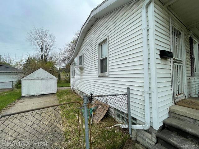 6184 Guilford Street, Detroit, MI 48224