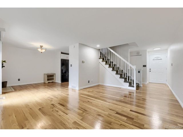 2938 S Parker Ct, Aurora, CO 80014