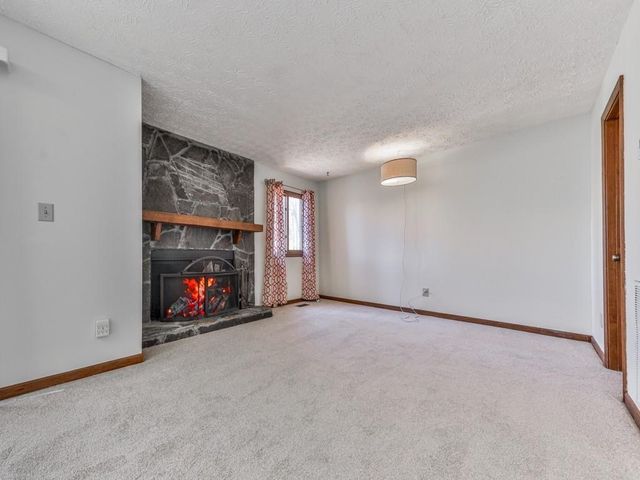 1101 Fairway Oaks Rd 1101, Waleska, GA 30183
