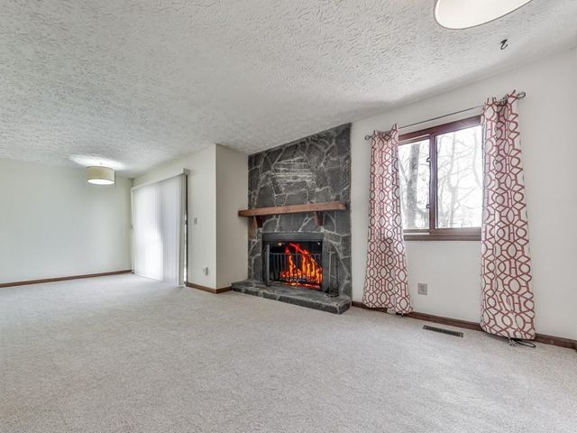 1101 Fairway Oaks Rd 1101, Waleska, GA 30183