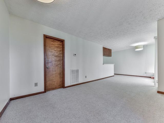 1101 Fairway Oaks Rd 1101, Waleska, GA 30183
