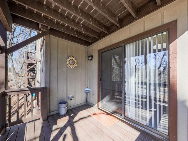 1101 Fairway Oaks Rd 1101, Waleska, GA 30183