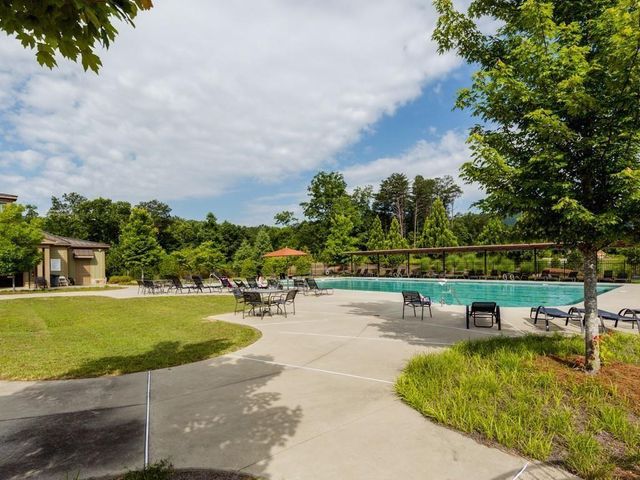 1101 Fairway Oaks Rd 1101, Waleska, GA 30183