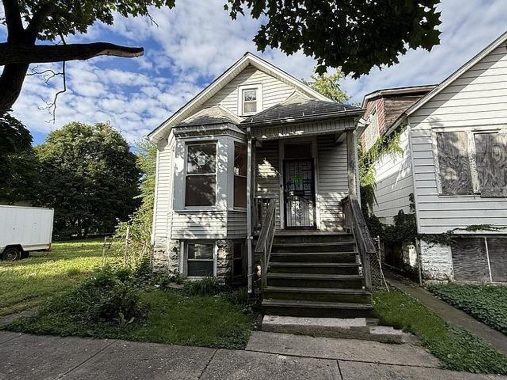 5140 S Emerald Avenue, Chicago, IL 60609 — exterior