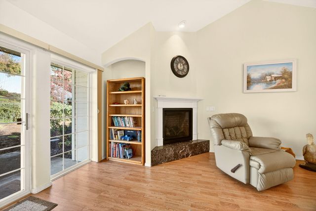 4661 Torrey Pines Drive, Medford, OR 97504