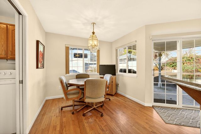 4661 Torrey Pines Drive, Medford, OR 97504