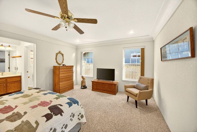 4661 Torrey Pines Drive, Medford, OR 97504