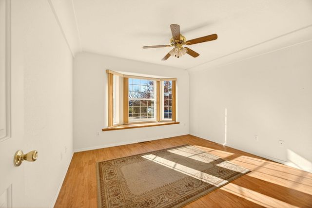 4661 Torrey Pines Drive, Medford, OR 97504