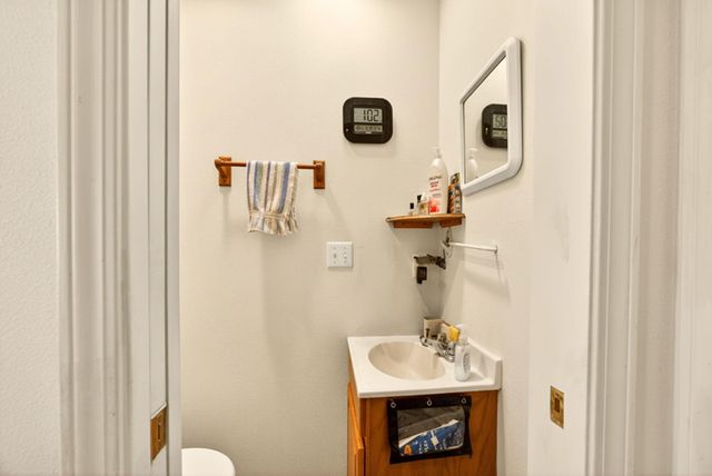 4661 Torrey Pines Drive, Medford, OR 97504