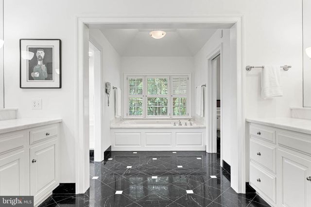 737 EAGLE FARM RD, Villanova, PA 19085