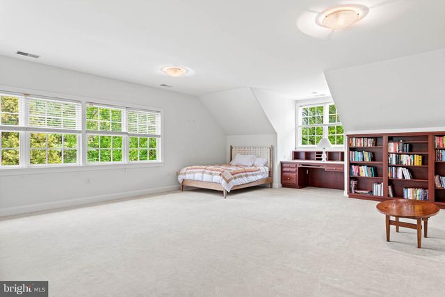 737 EAGLE FARM RD, Villanova, PA 19085