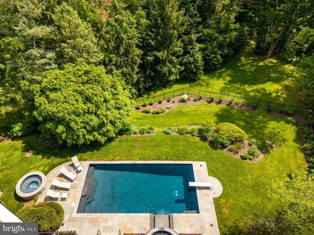 737 EAGLE FARM RD, Villanova, PA 19085