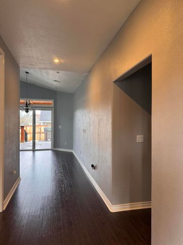 1231 Poppy Ridge Drive, Eagle Point, OR 97524