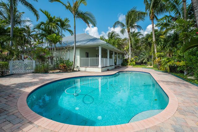 199 NW 7th Street, Boca Raton, FL 33432