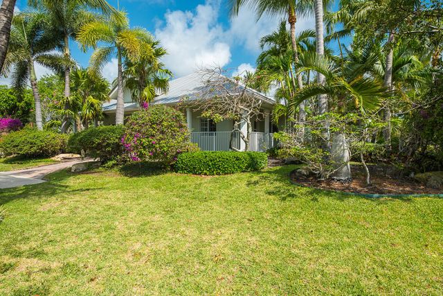 199 NW 7th Street, Boca Raton, FL 33432