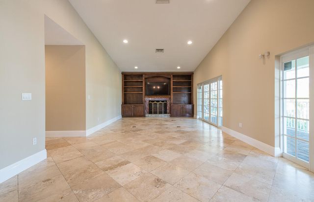 199 NW 7th Street, Boca Raton, FL 33432