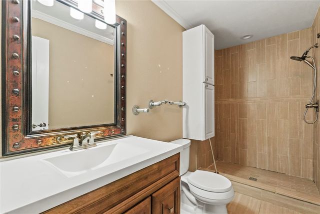 3358 W Jefferson Boulevard, Dallas, TX 75211