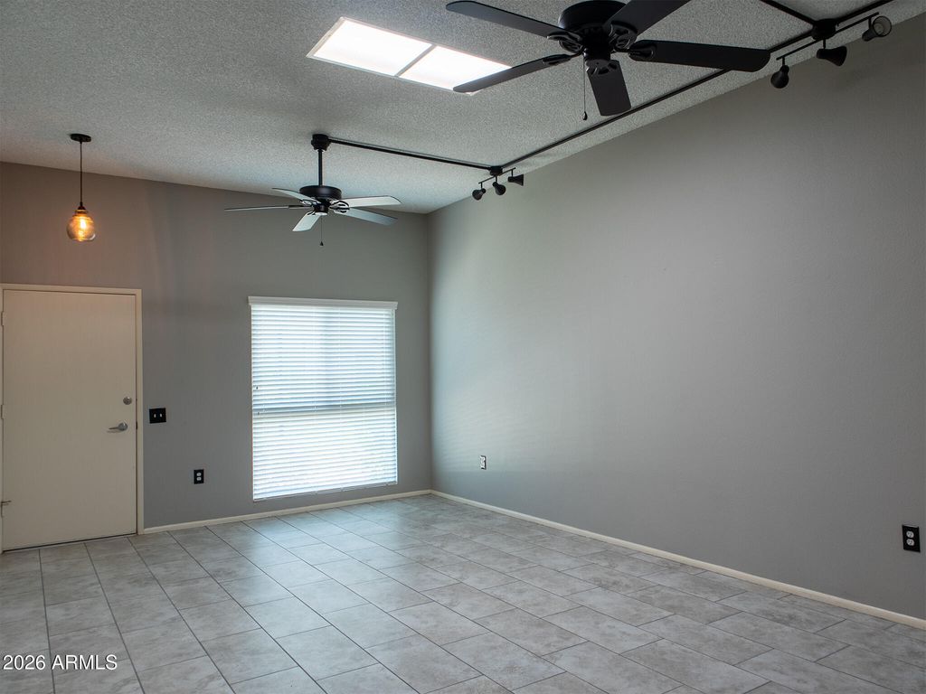 10020 W ROYAL OAK Road E, Sun City, AZ 85351 — photo 3