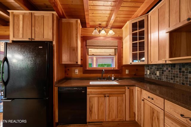 95 Alisha Lane, Crossville, TN 38571