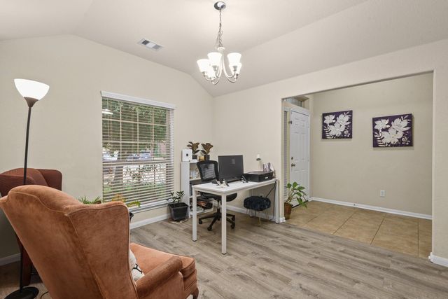 5211 Cayenne Lane, Baytown, TX 77521