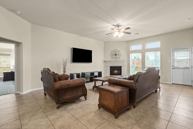 5211 Cayenne Lane, Baytown, TX 77521