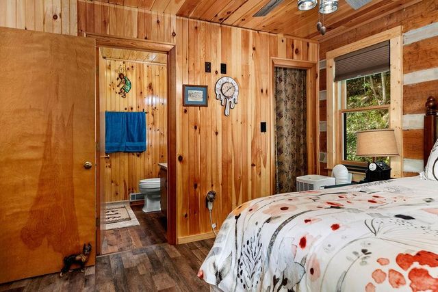 1063 S HIGH VALLEY DR, Monterey, VA 24465