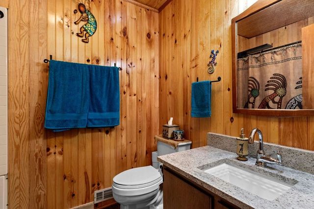 1063 S HIGH VALLEY DR, Monterey, VA 24465