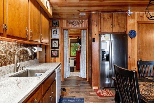 1063 S HIGH VALLEY DR, Monterey, VA 24465