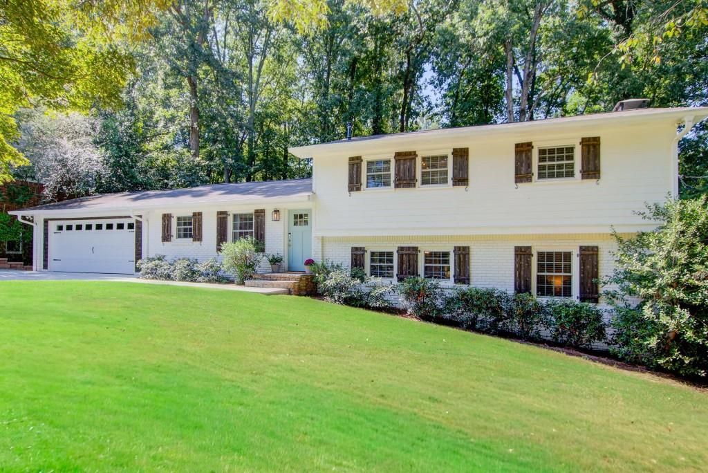 1595 Chateau Drive, Dunwoody, GA 30338