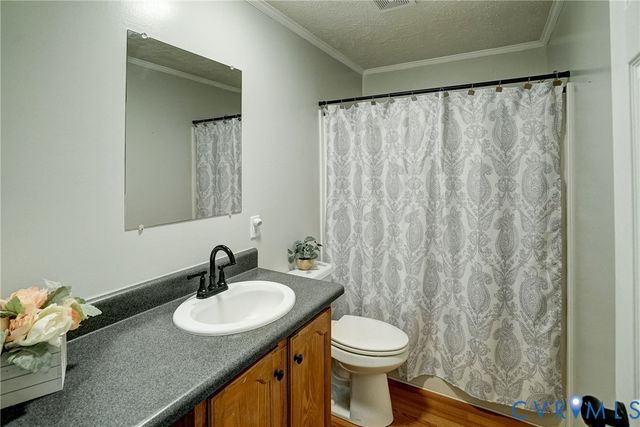 6386 Old Buckingham Rd, Powhatan, VA 23139