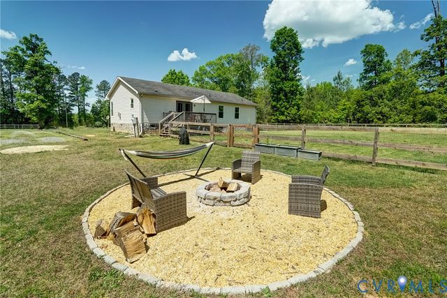 6386 Old Buckingham Rd, Powhatan, VA 23139