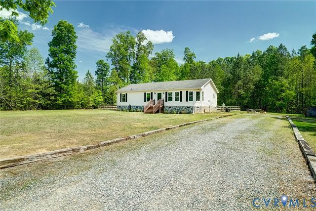 6386 Old Buckingham Rd, Powhatan, VA 23139