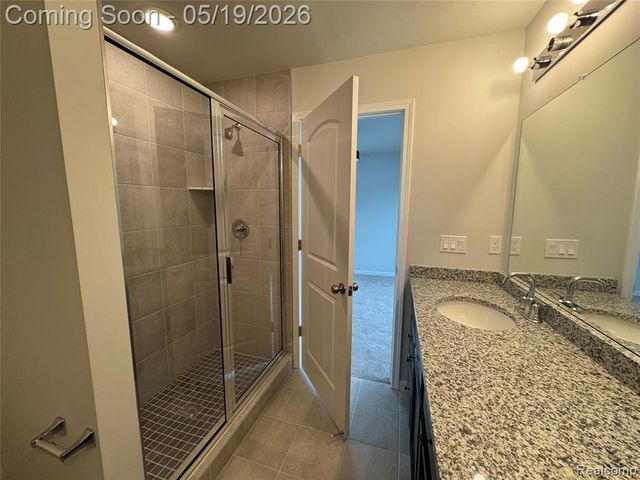 4876 E Ludlow Lane, Troy, MI 48085