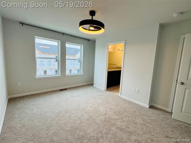 4876 E Ludlow Lane, Troy, MI 48085
