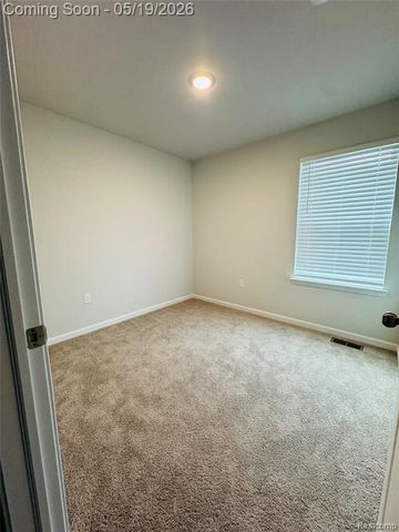 4876 E Ludlow Lane, Troy, MI 48085