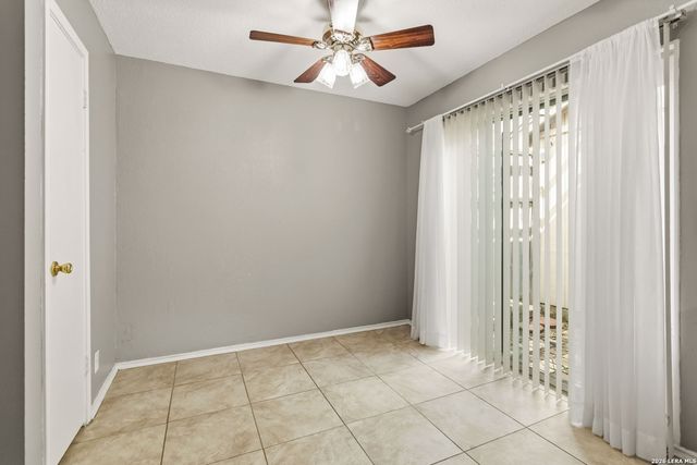 6154 John Chapman, San Antonio, TX 78240