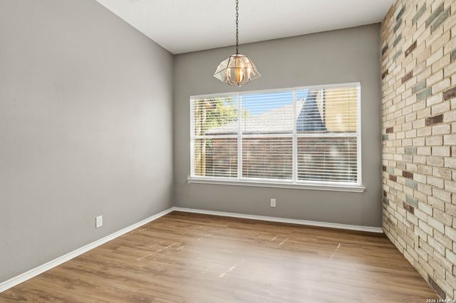 6154 John Chapman, San Antonio, TX 78240