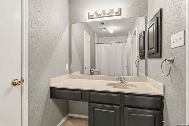 6154 John Chapman, San Antonio, TX 78240