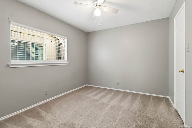 6154 John Chapman, San Antonio, TX 78240