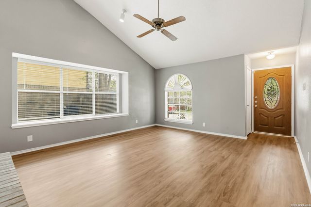 6154 John Chapman, San Antonio, TX 78240