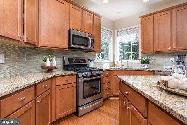 5833 CRANSWICK CT, Haymarket, VA 20169