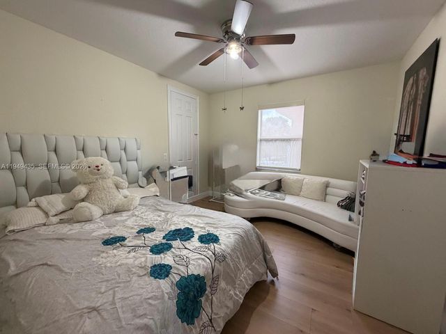9855 NW 89th Terrace, Doral, FL 33178