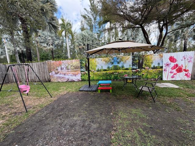 9855 NW 89th Terrace, Doral, FL 33178