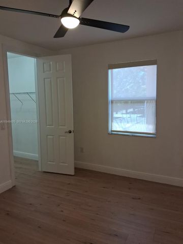 9855 NW 89th Terrace, Doral, FL 33178