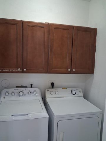 9855 NW 89th Terrace, Doral, FL 33178