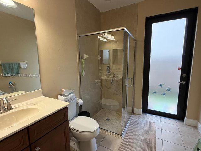 9855 NW 89th Terrace, Doral, FL 33178