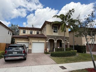 9855 NW 89th Terrace, Doral, FL 33178