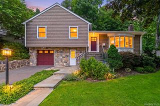 12 Overlook Road N, White Plains, NY 10603